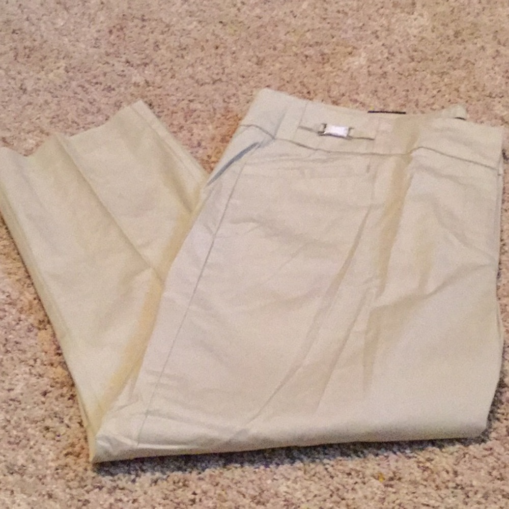 Capris buy 1 get 1